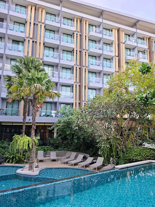 Außenansicht Hotel Amber Pattaya