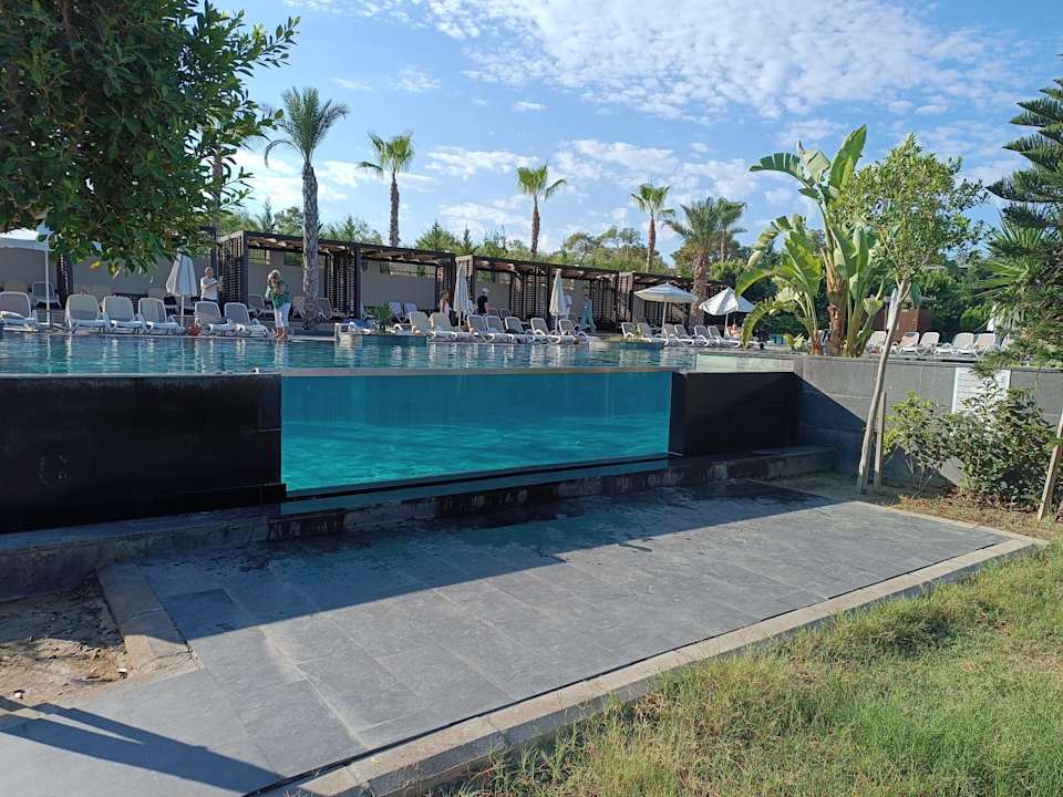 Pool Sorgun Akadia Luxury 16+