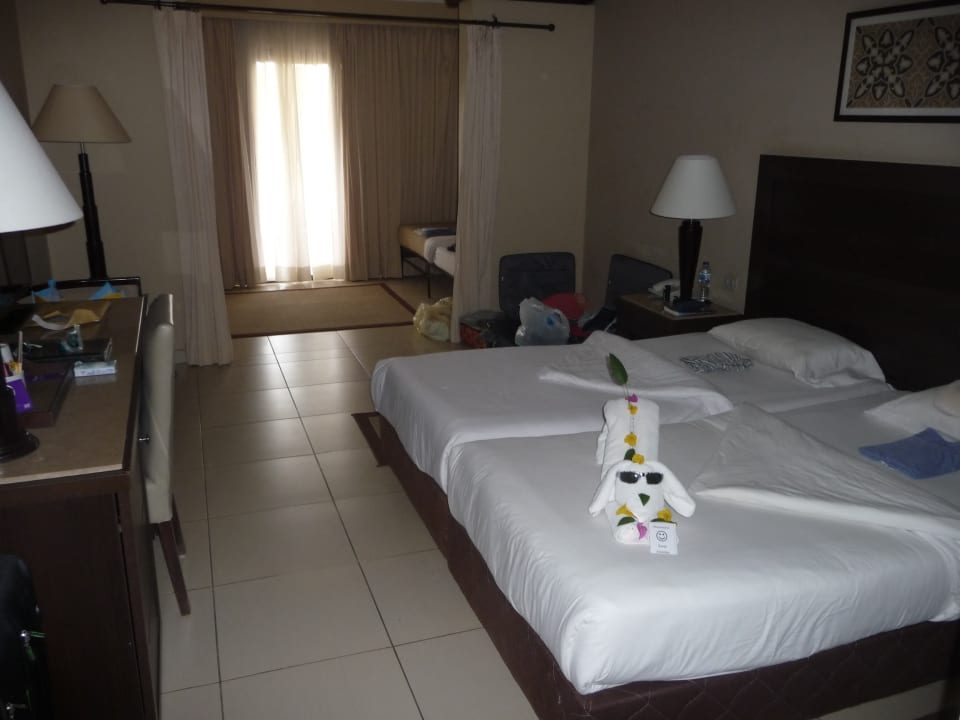 Zimmer Jaz Dar EL Madina