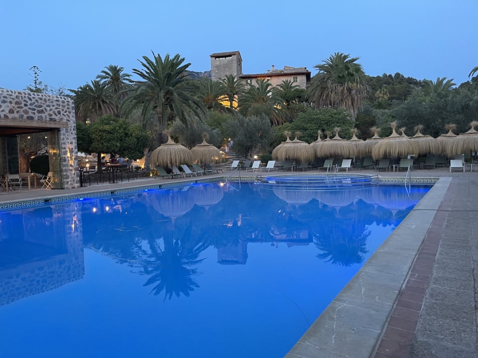 Pool Hotel Es Port