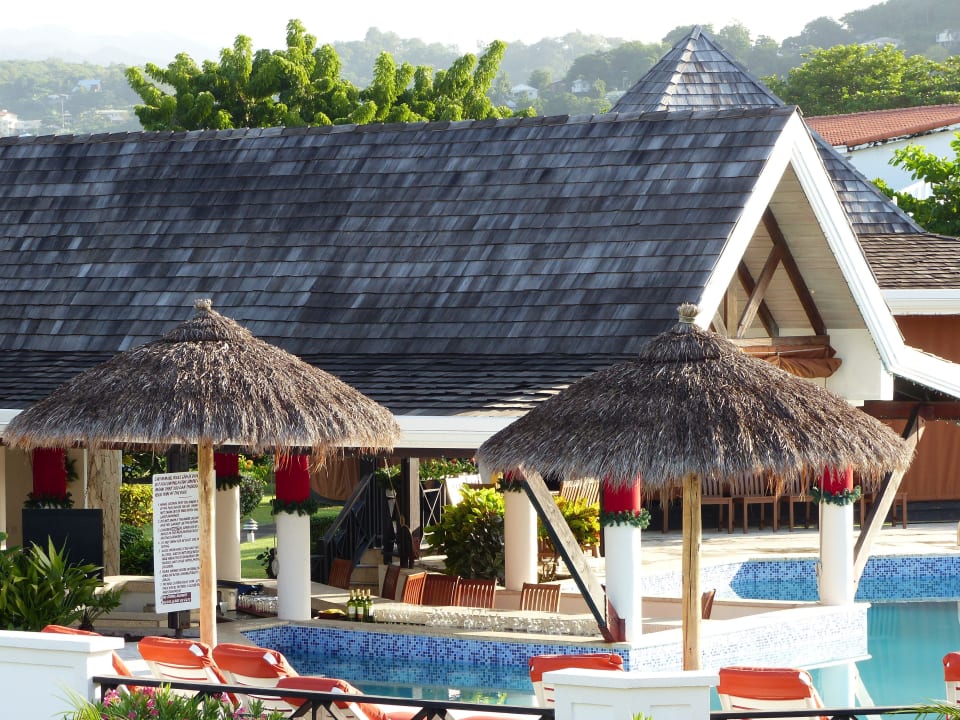Bar am Pool Hotel Coyaba Beach Resort