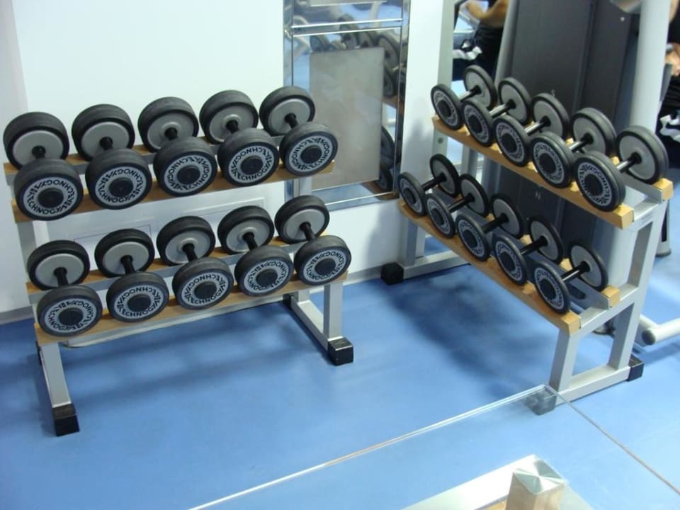 Gepflegter Fitnessraum im Hotel Soline Bluesun Hotel Soline