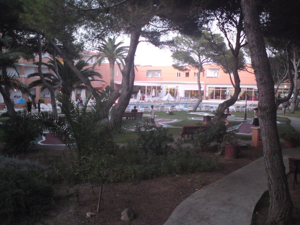 Blick von unserer Terrasse in Richtung Pool Hotel Xaloc Playa