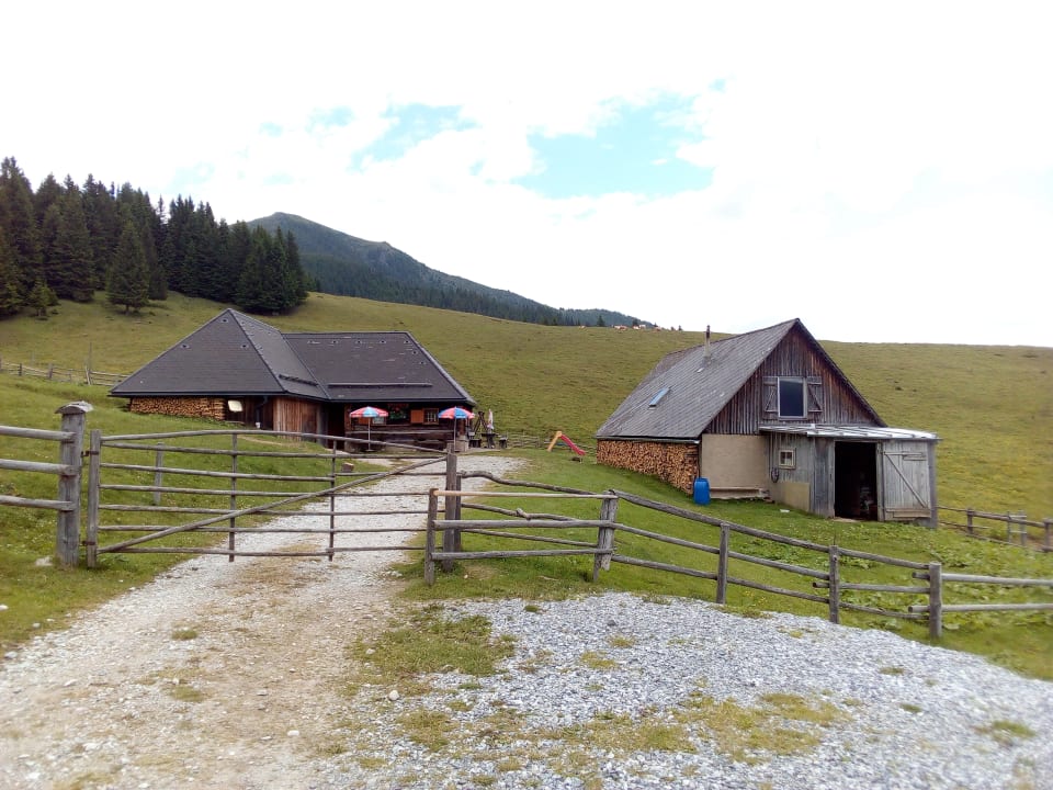 Außenansicht Erlebnisgasthof Moasterhaus