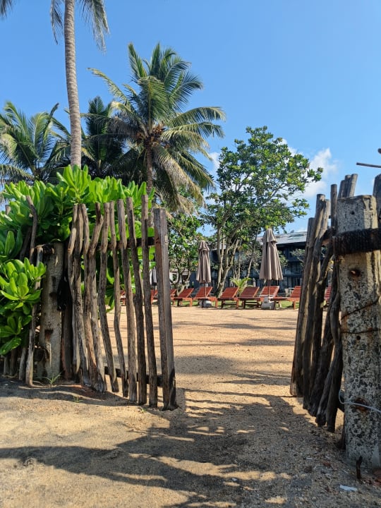 Strand Earl’s Reef Beruwala