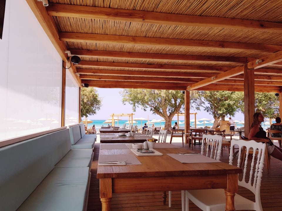 Gastro Paralos Lifestyle Beach