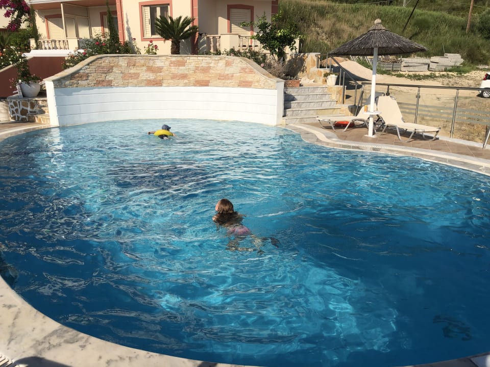 Pool Hotel V - Del Mar