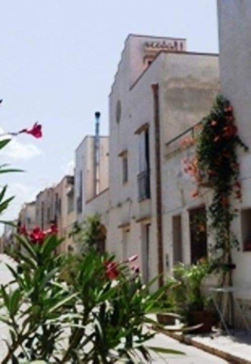 Esterno domus Apartments Mediterranea Domus