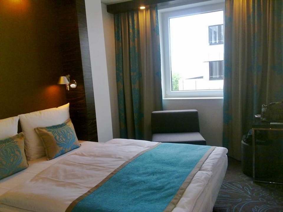 DZ als EZ Motel One Hamburg-Alster