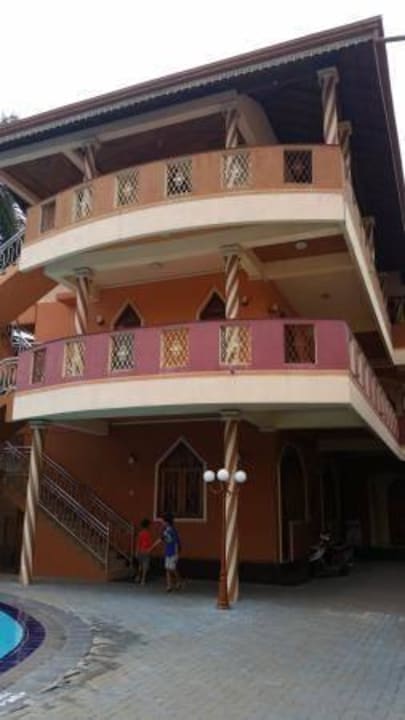 Die oberen Zimmer zur Strasse hin Paradise Holiday Village