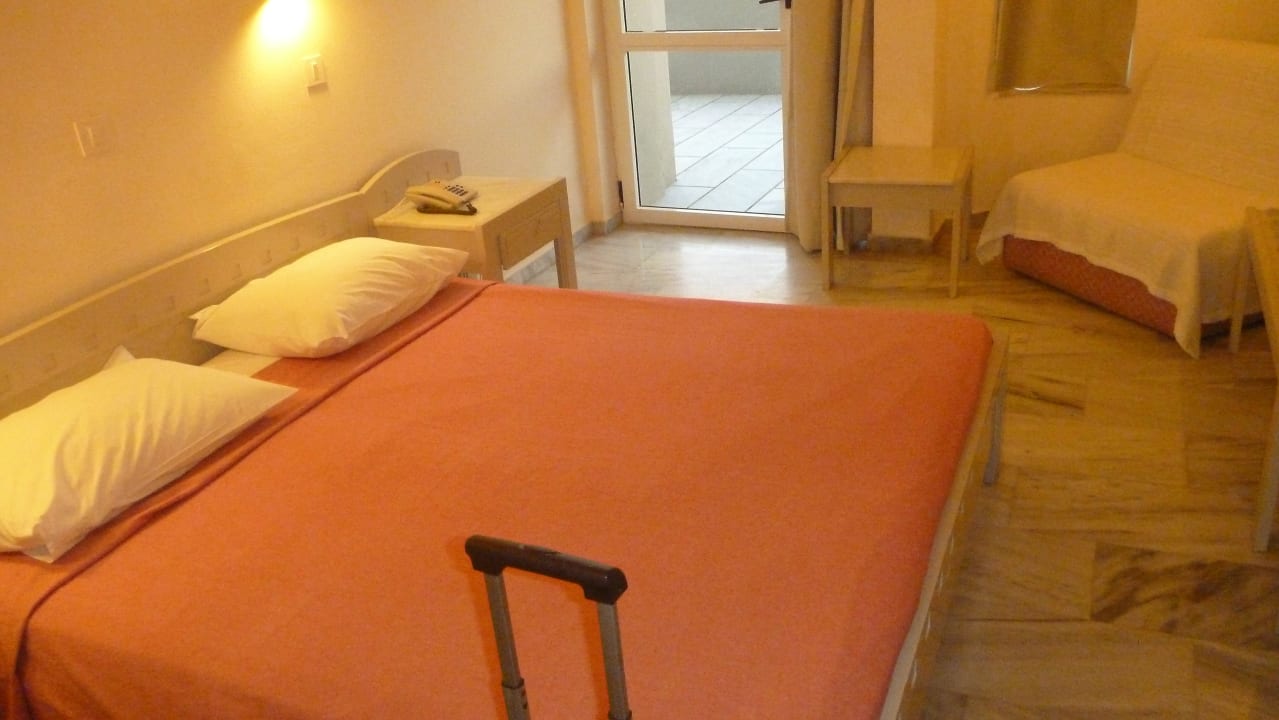 Zimmer Santa Marina Beach