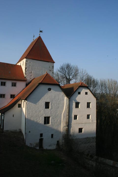 Schlossanlage Hoftaferne Neuburg