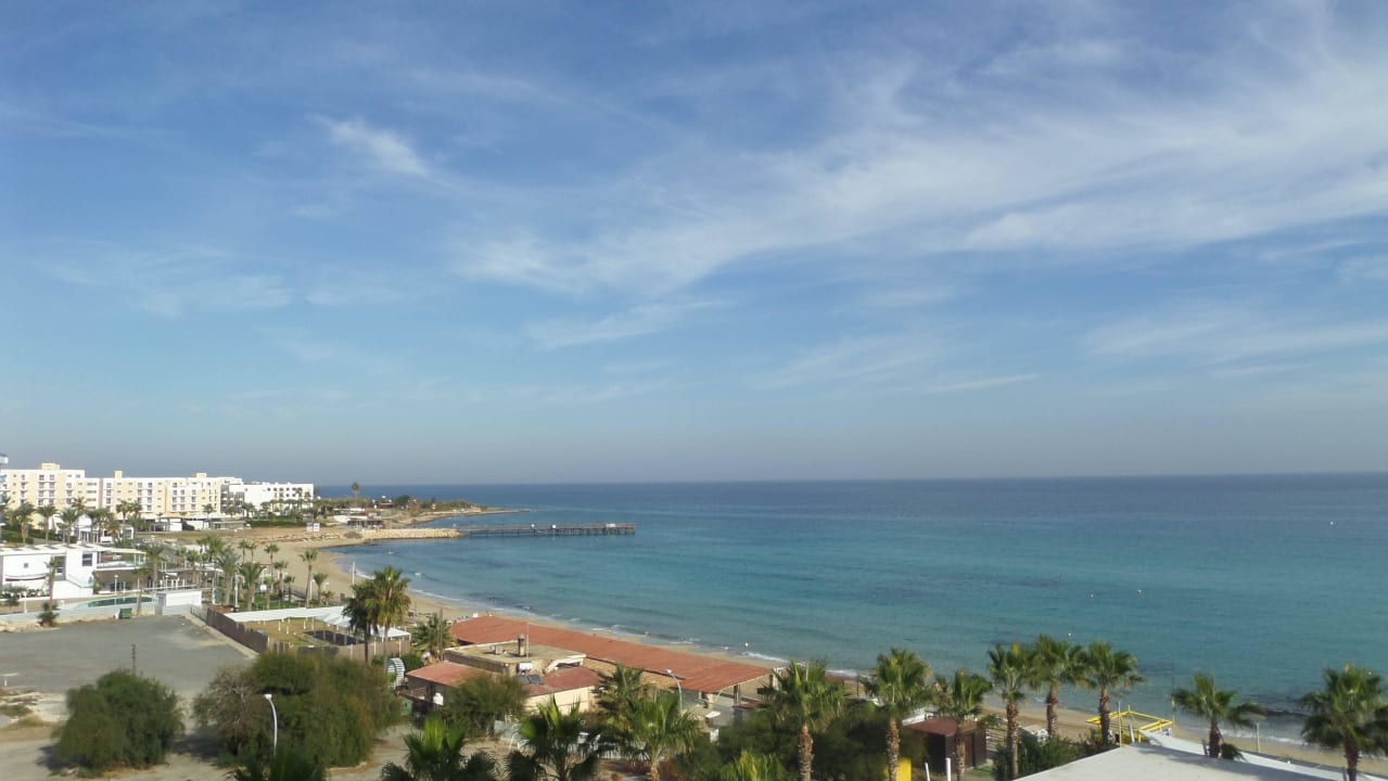 Etwas Erfreuliches Constantinos The Great Beach Hotel