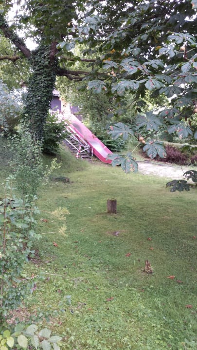 Abgesperrter Spielplatz  Chiemgau Resort Siegsdorf