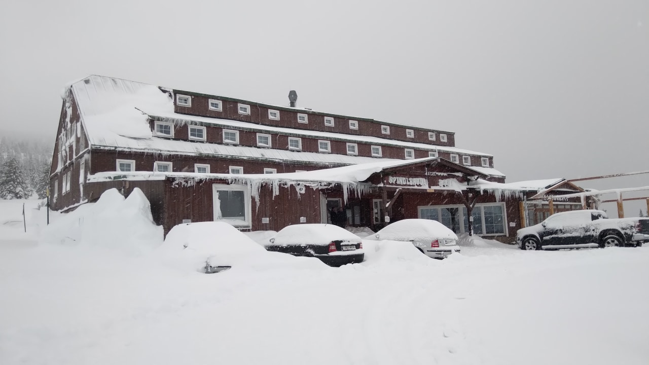 Außenansicht Hotel Spindlerova Bouda