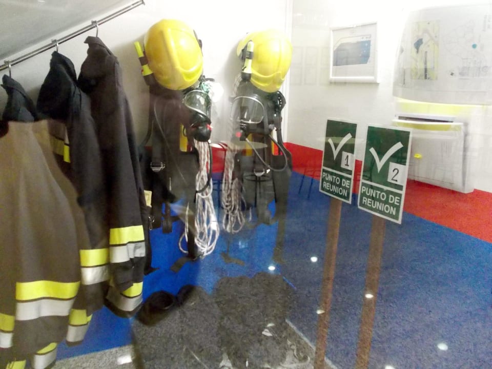 Das Eqipment für die Feuerbekämpfung Apartamentos Casablanca