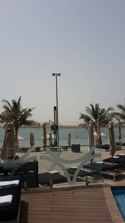 Strand Conrad Abu Dhabi Etihad Towers