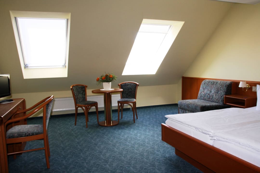 Doppelzimmer im DG Conditorei & Pension Café Huth