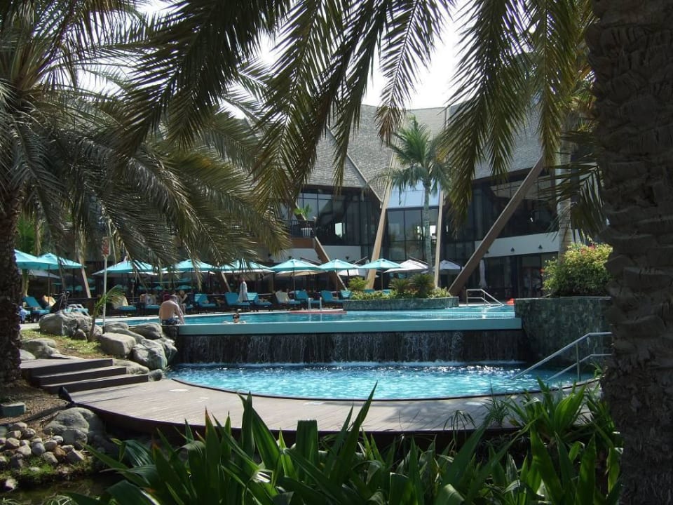 Salzwasserpool JA Beach Hotel