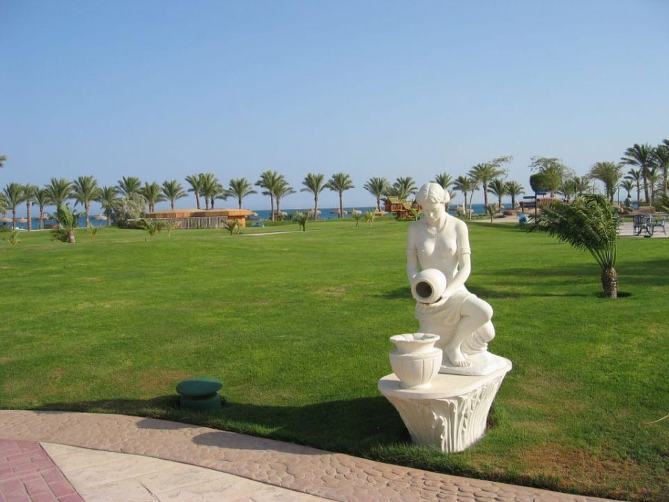 Sehr schöne, gepflegte Gartenanlage Palm Royale Resort - Soma Bay