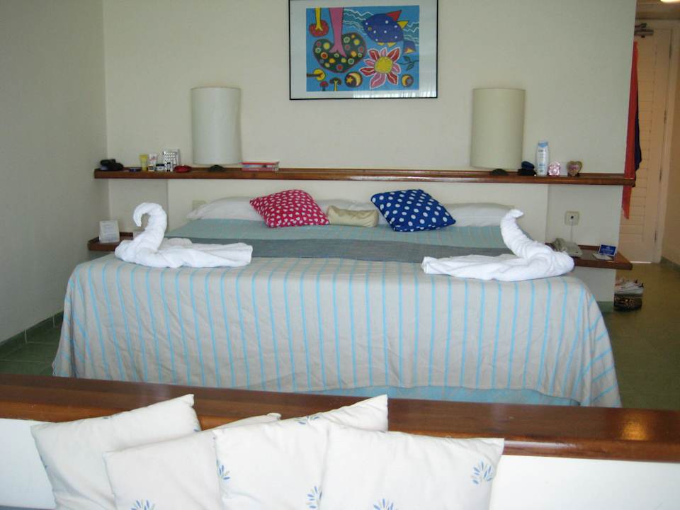 Jeden Tag ein anderes Handtuchmotiv Melia Las Antillas - Adults only