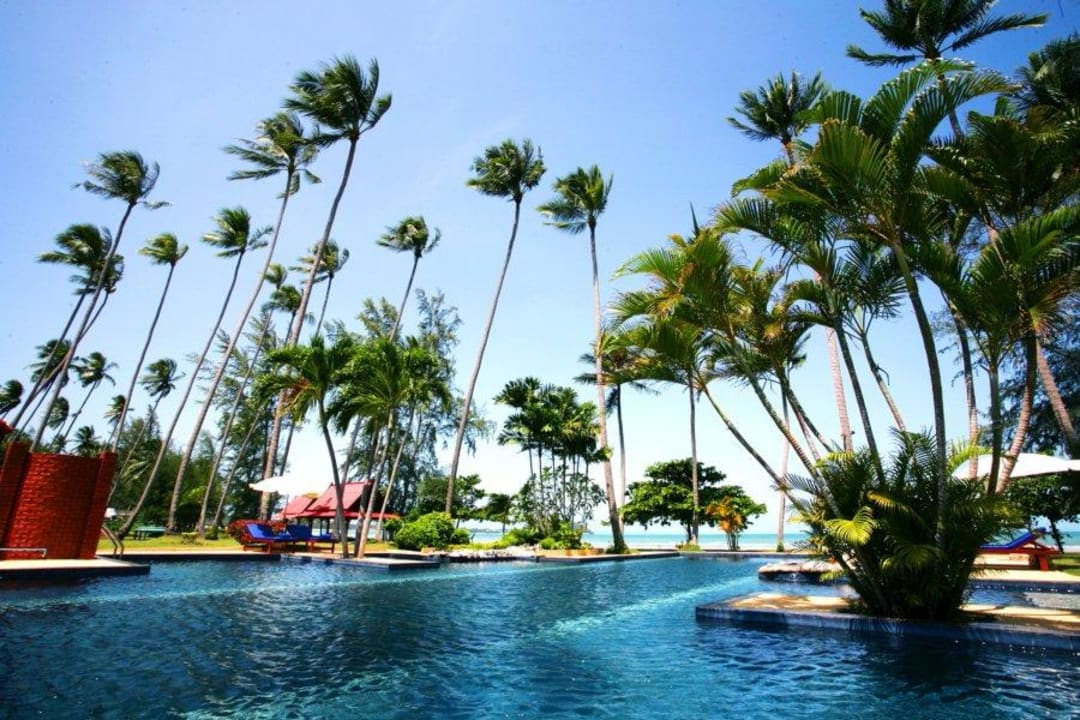 Sea-Breeze Swimming Pool Viva Vacation Resort