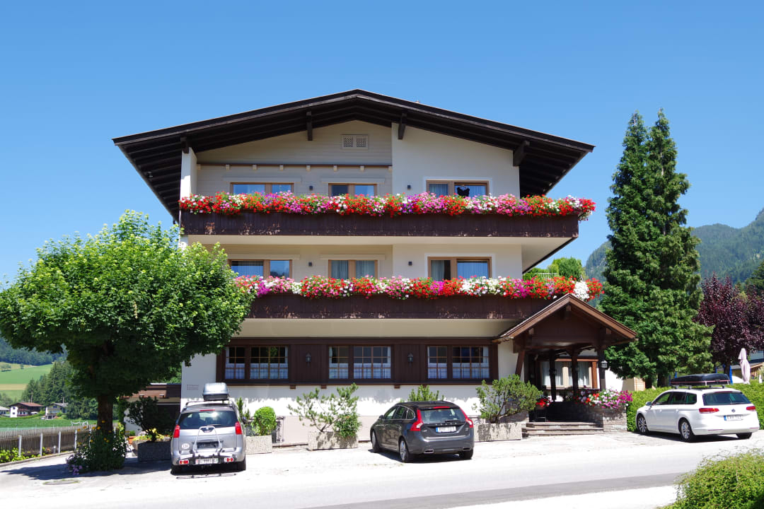 Außenansicht Angerer Alpine Suiten und Familienappartements Tirol