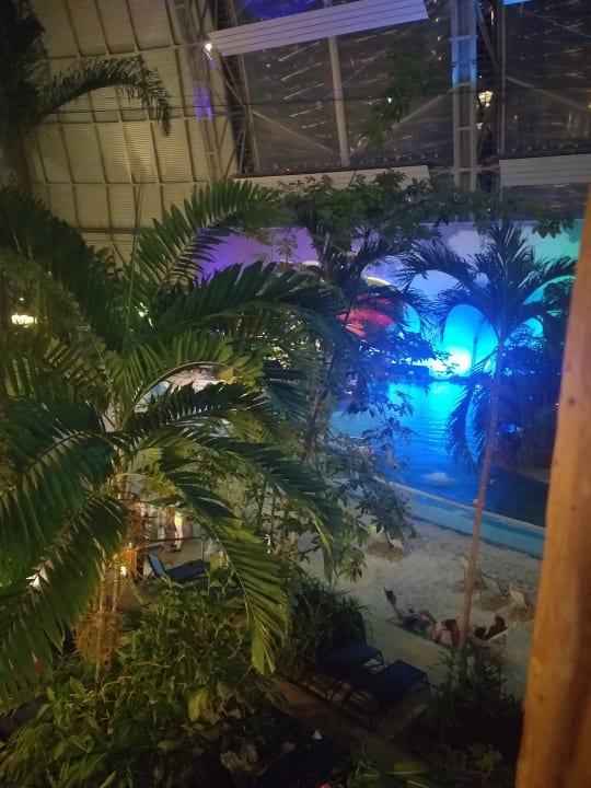 Pool Tropical Islands Resort