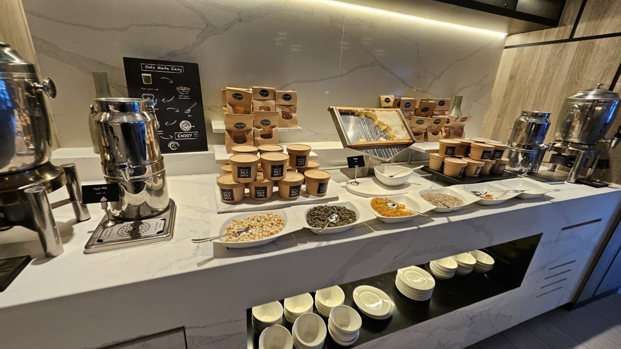 Gastro Rose Rayhaan by Rotana