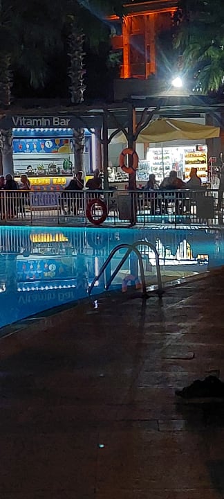 Pool Side Lilyum Hotel & Spa