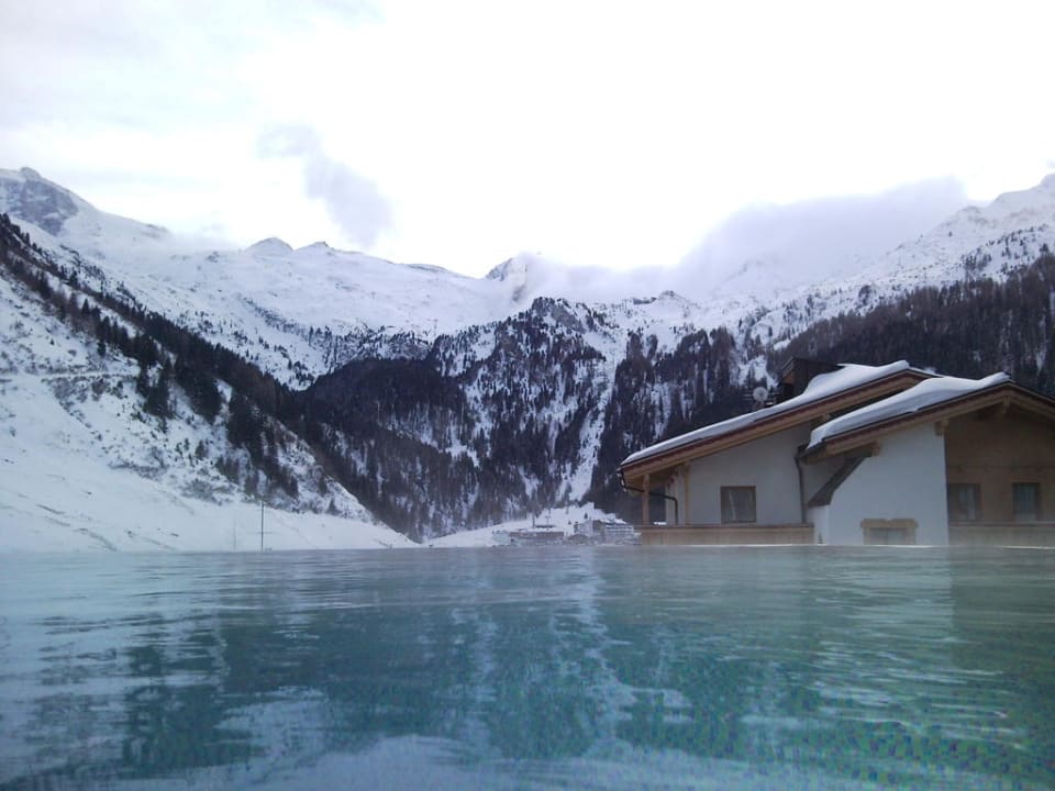 Pool mit Traumpanorama Hotel Klausnerhof