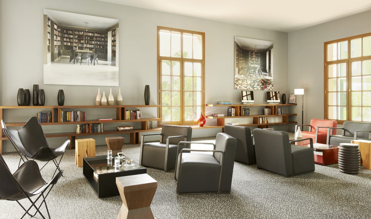 Lobby Le Meridien Ra Beach Hotel & Spa