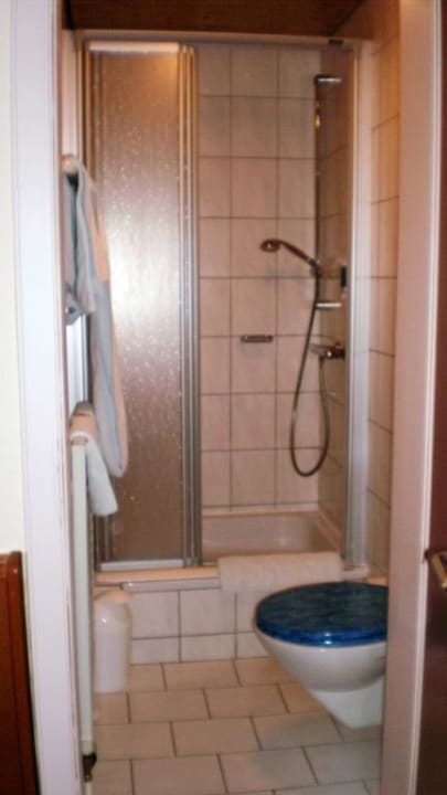 Dusche mit WC Hotel Waldhorn
