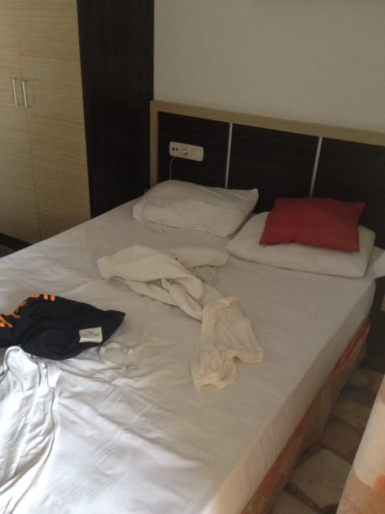 Das Bett Semt Luna Beach Hotel