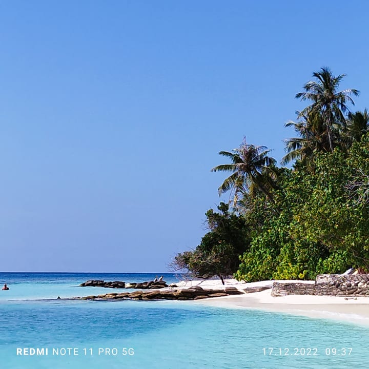 Strand Embudu Village