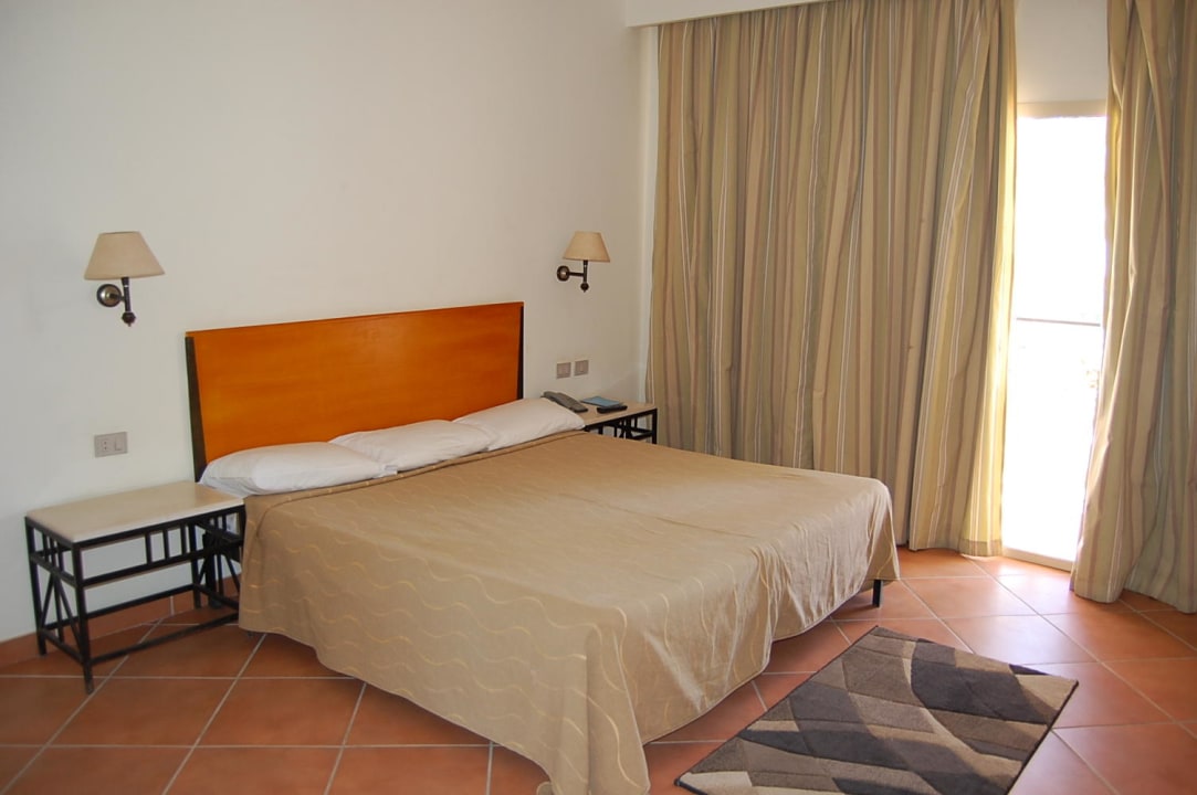 Łóżko Hotel Luna Sharm