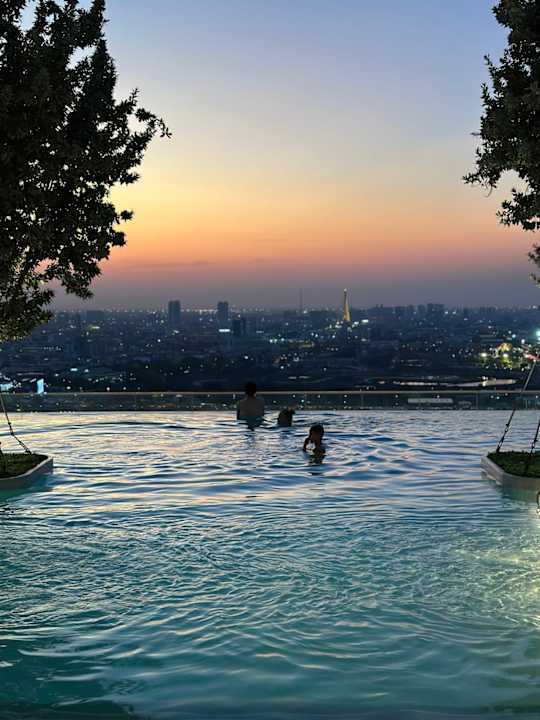 Pool Eastin Grand Hotel Phayathai