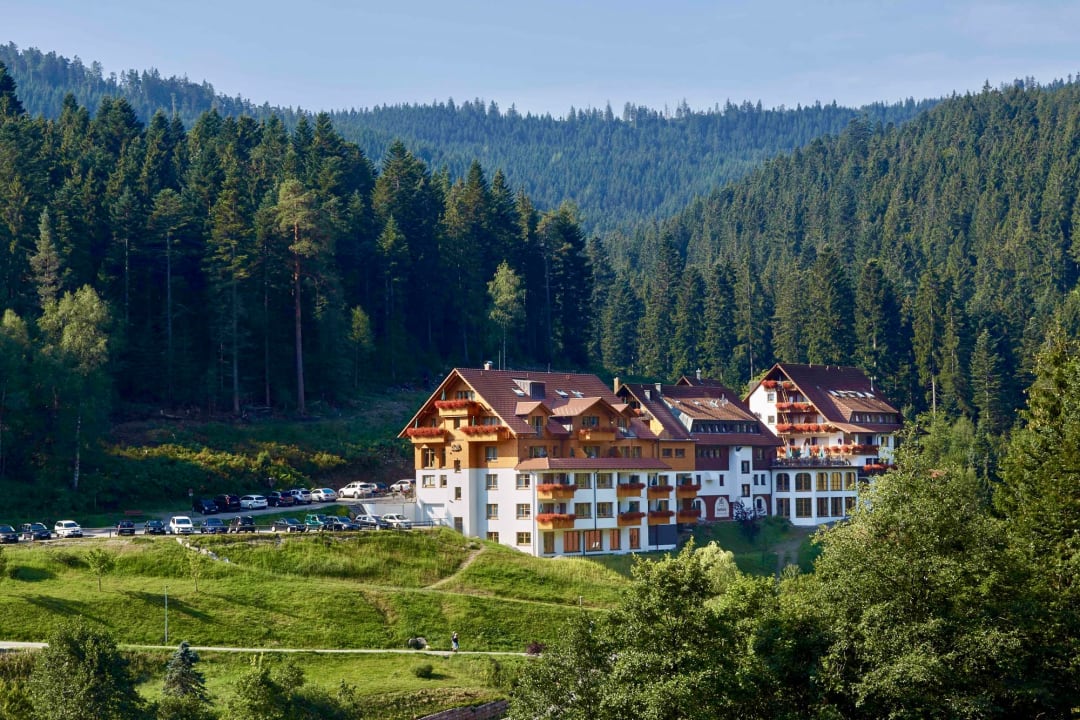 Außenansicht Wellnesshotel Forsthaus Auerhahn