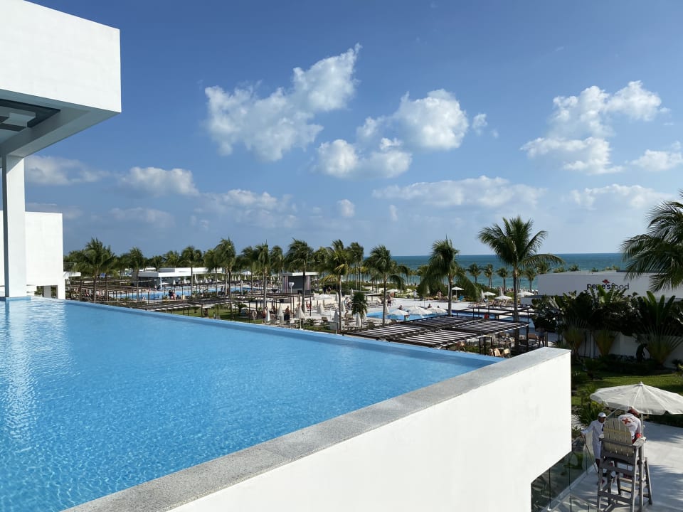 Pool Hotel Riu Palace Costa Mujeres