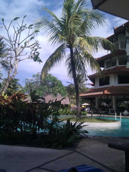 Pool und Grand Café am Nachmittag Hotel Grand Mirage Resort & Thalasso Bali