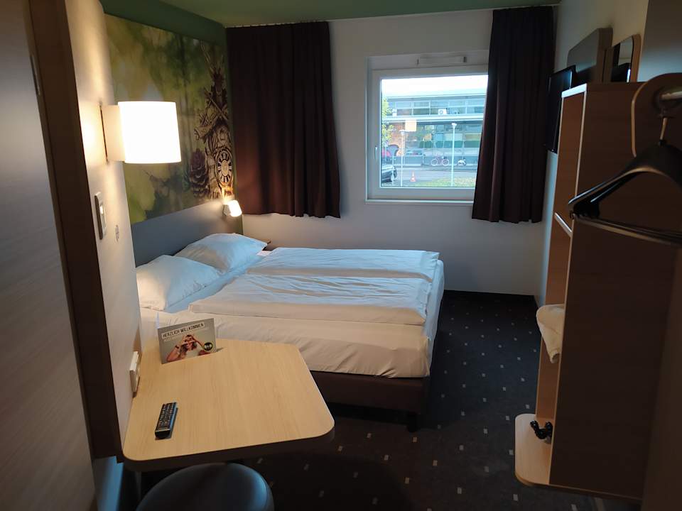 Zimmer B&B Hotel Baden Airpark