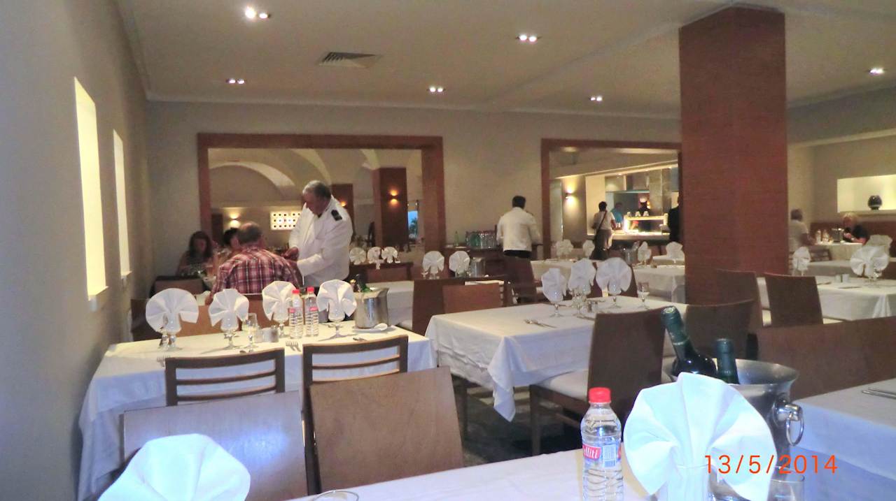 Hauptrestaurant The Orangers Beach Resort and Bungalows