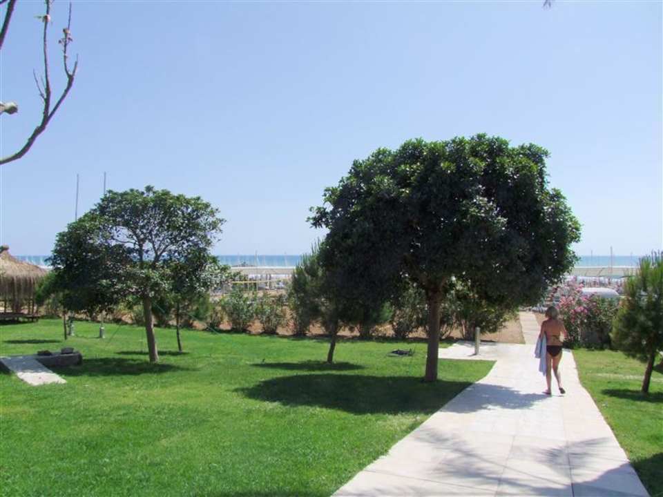 Weg zum Strand Sunis Kumköy Beach Resort Hotel & Spa