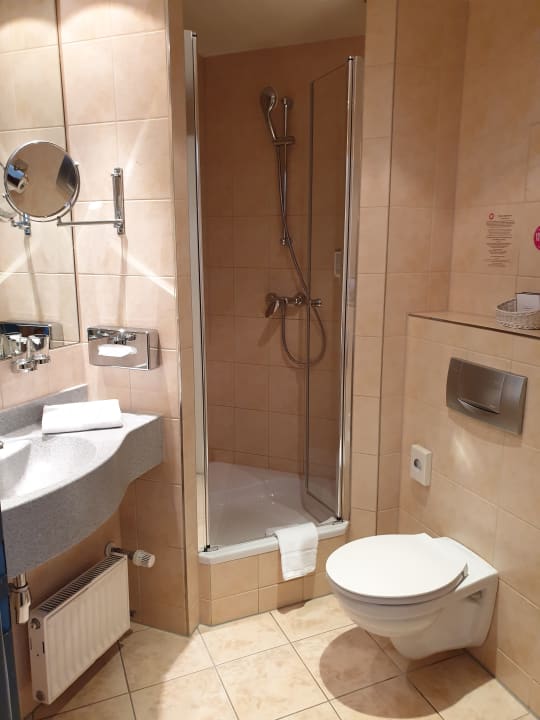 Zimmer Hollywood Media Hotel