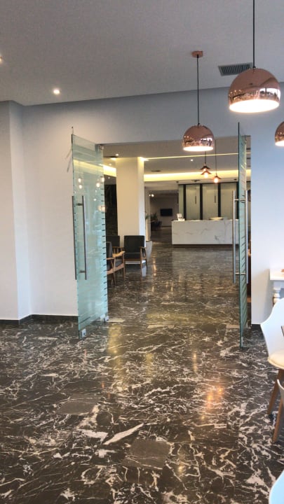 Lobby Vasia Royal Hotel