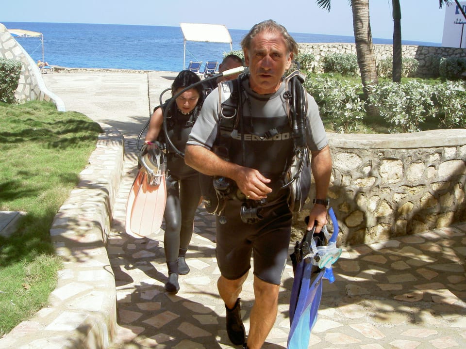 Tauchen mit Armin Samsara Cliff Resort