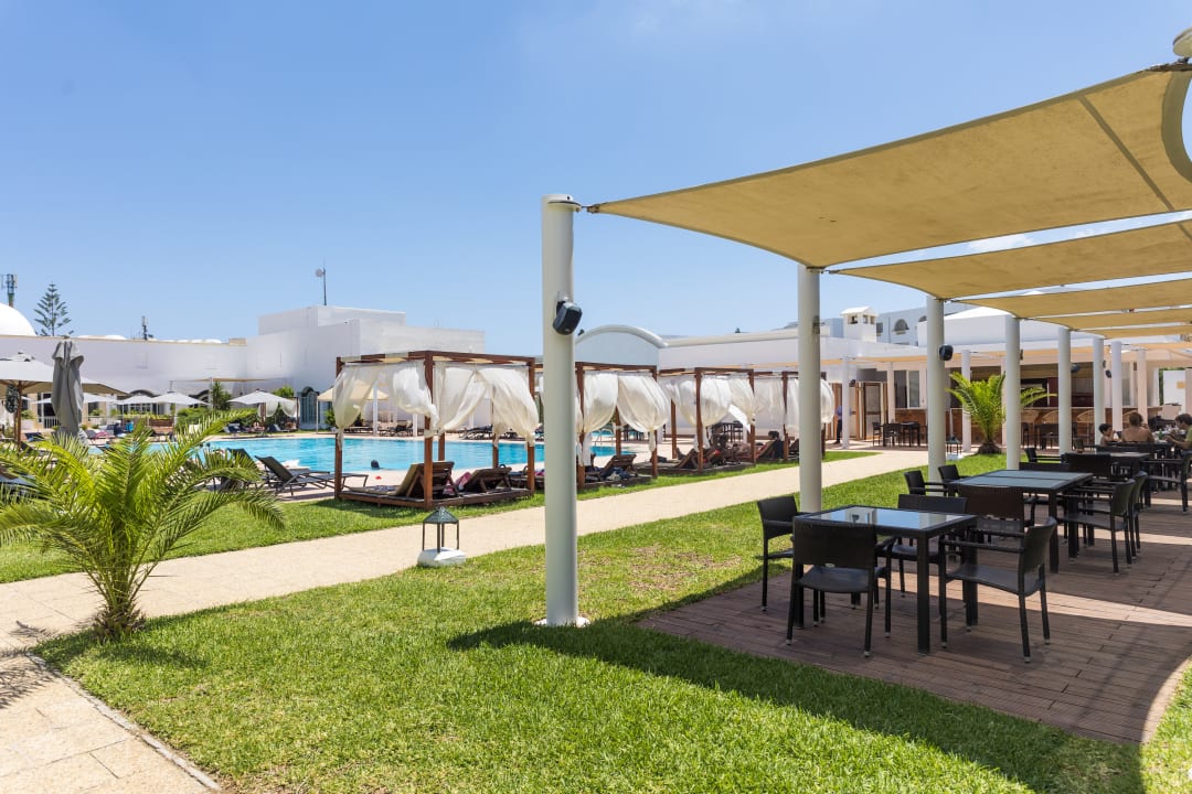 Pool TMK Hotel Flora Park