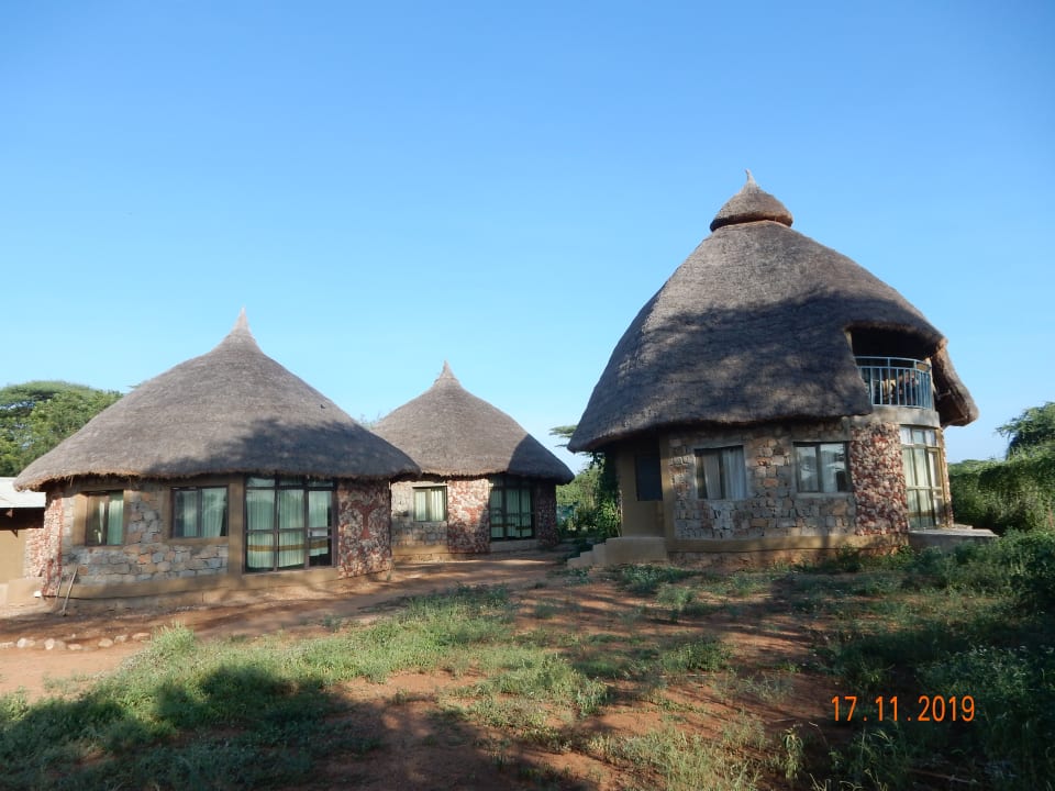 Außenansicht Emerald Lodge Turmi