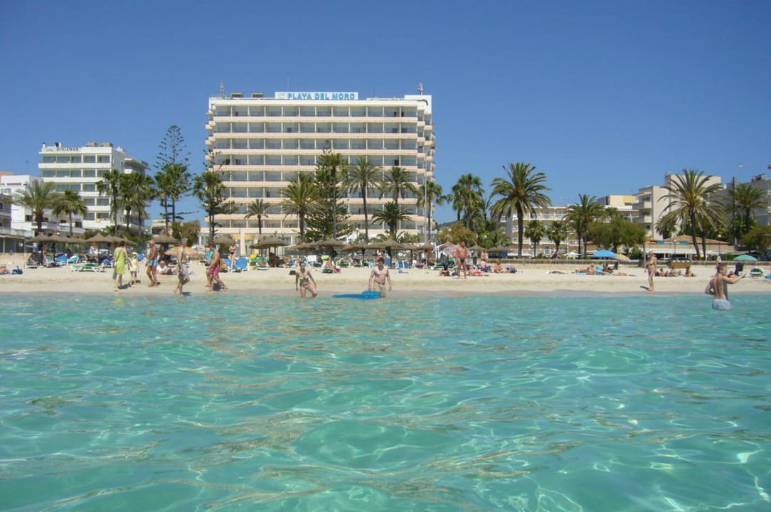 Hotel vom Wasser aus CM Playa del Moro