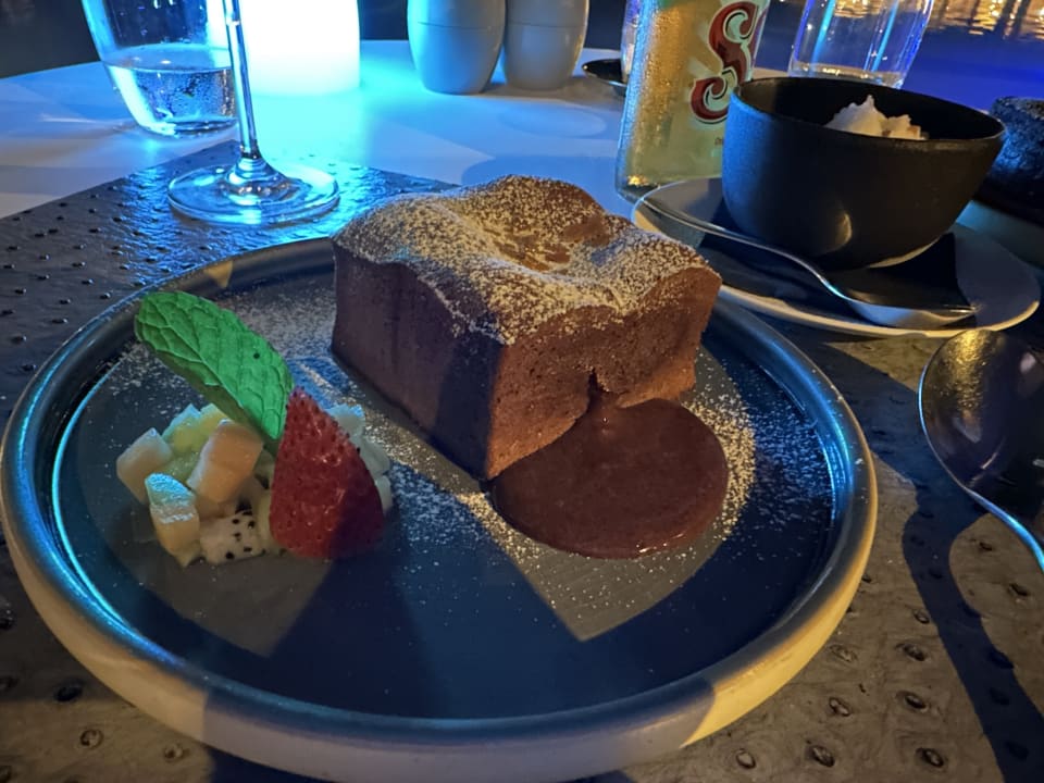 Gastro Saadiyat Rotana Resort &  Villas